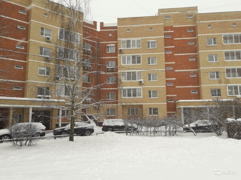 Продам квартиру 4-к квартира 138 м² на 5 этаже 7-этажного монолитного дома в Москве. Фото 1