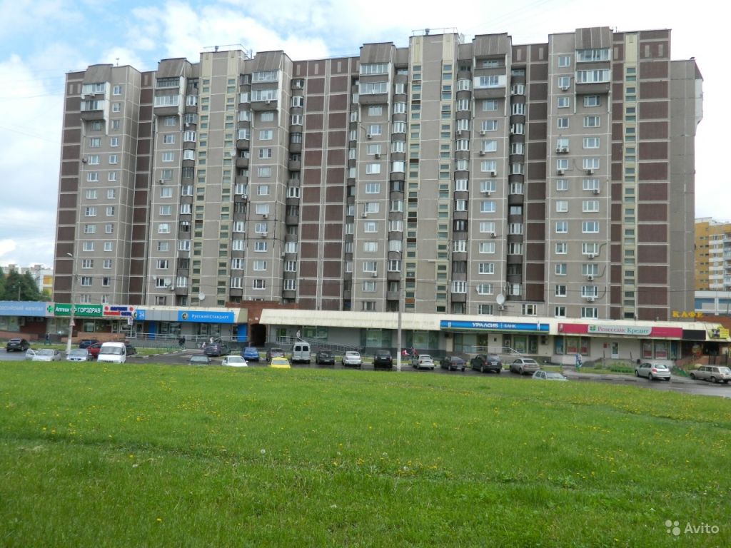 Продам квартиру 4-к квартира 90 м² на 4 этаже 12-этажного панельного дома в Москве. Фото 1