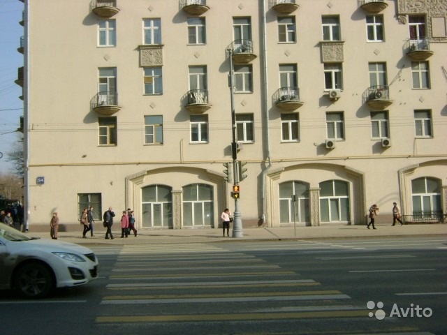 Продам комнату Комната 12 м² в 4-к квартире на 3 этаже 8-этажного кирпичного дома в Москве. Фото 1