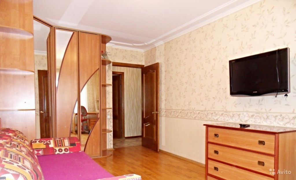 Сдам квартиру 3-к квартира 70 м² на 10 этаже 12-этажного панельного дома в Москве. Фото 1