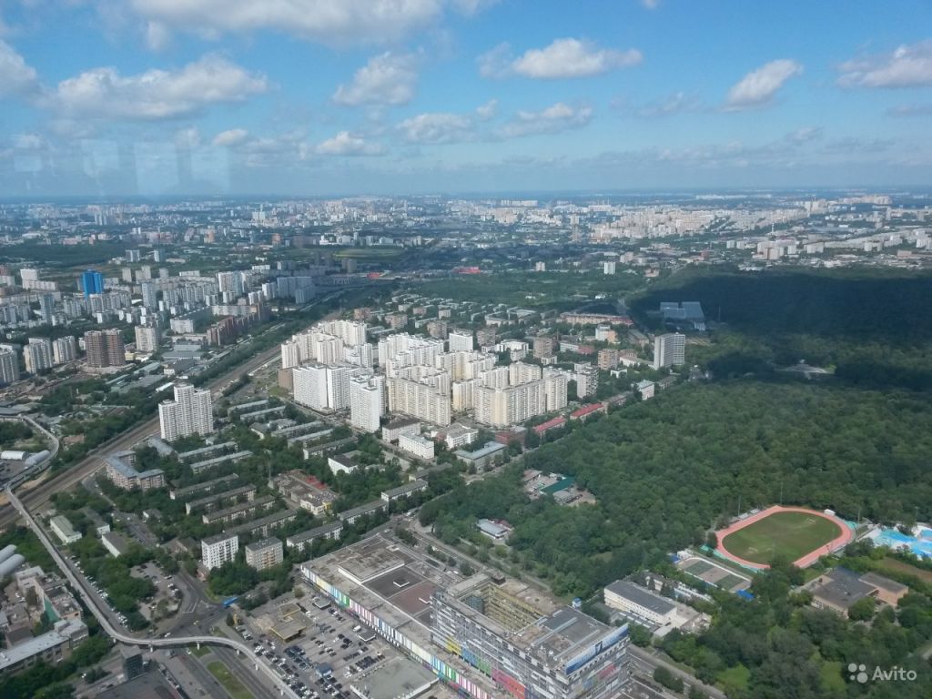 Сдам квартиру 3-к квартира 80 м² на 15 этаже 17-этажного панельного дома в Москве. Фото 1