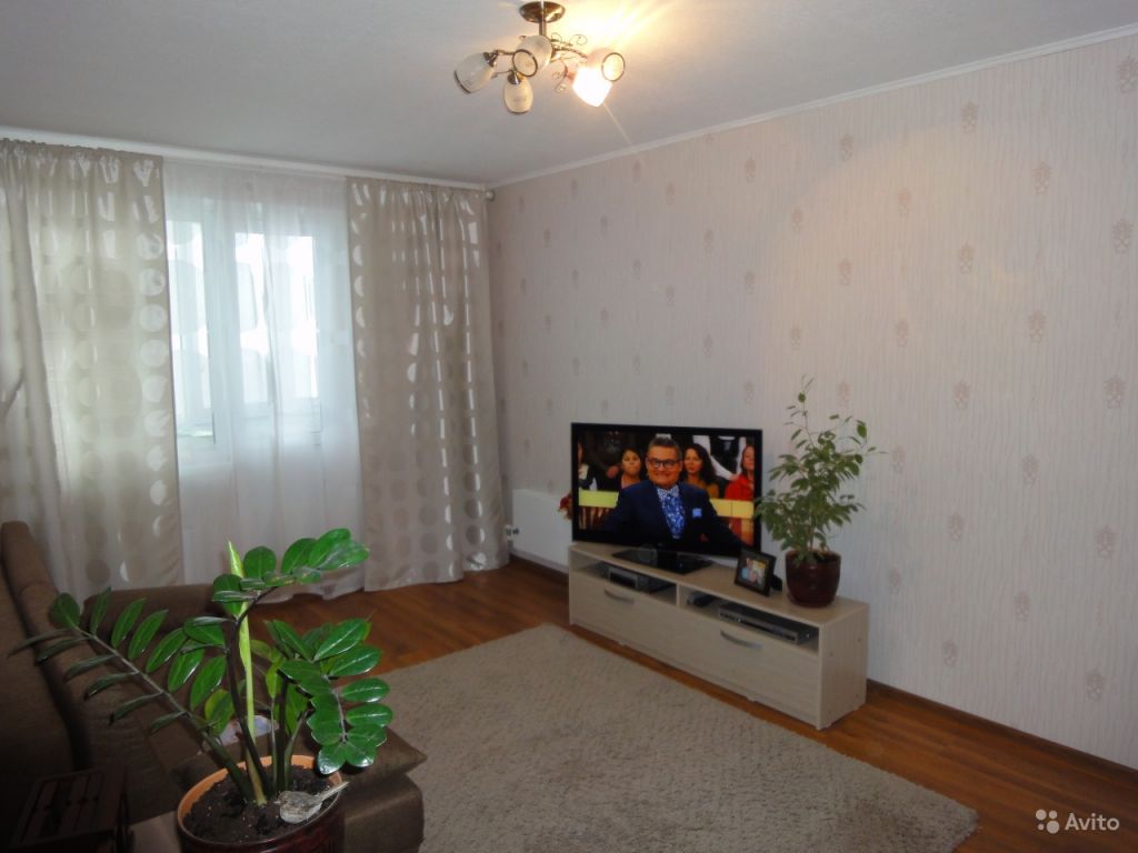 Сдам квартиру 2-к квартира 56 м² на 12 этаже 17-этажного панельного дома в Москве. Фото 1