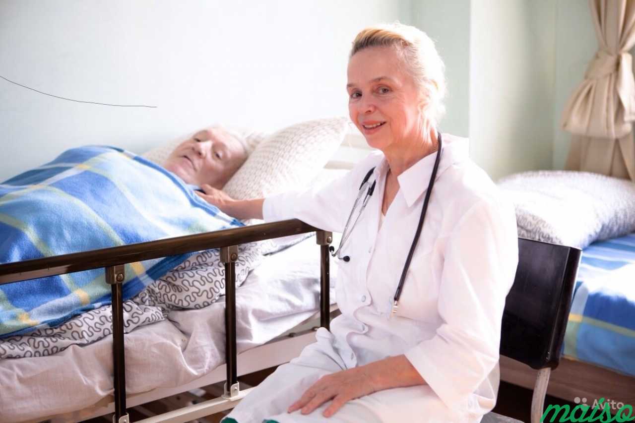 Реабилитация лежачих больных voronezh pansionat ru. Уход за тяжелобольными пациентами. Пожилые люди в стационаре. Пансионат для лежачих инвалидов. Пансионат для пожилых лежачих больных.
