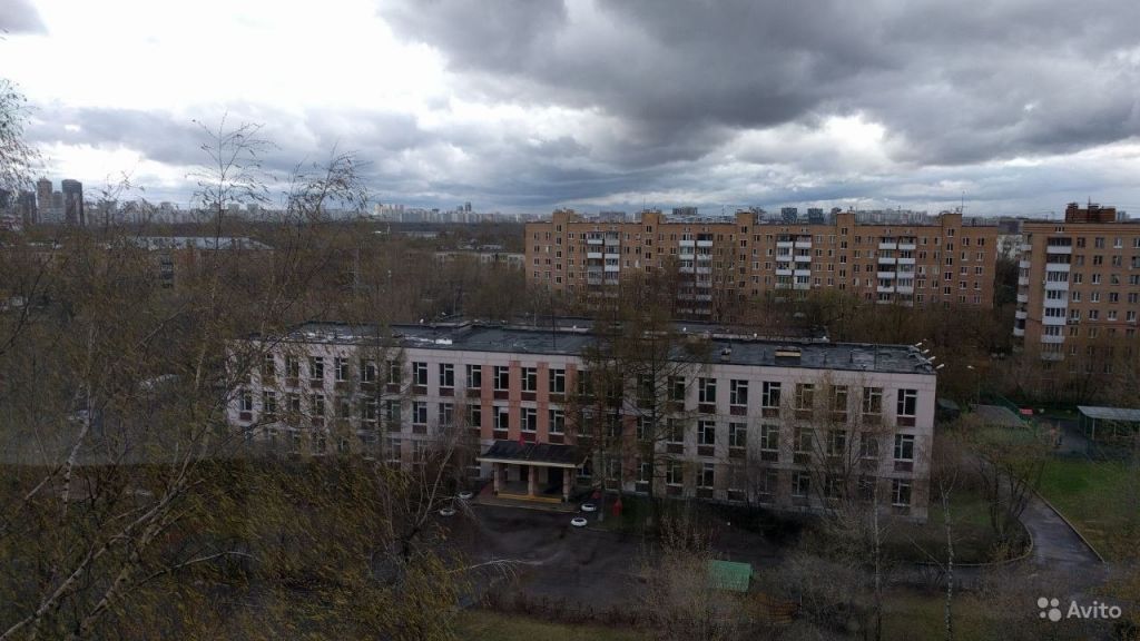 Сдам квартиру 3-к квартира 65 м² на 7 этаже 9-этажного кирпичного дома в Москве. Фото 1