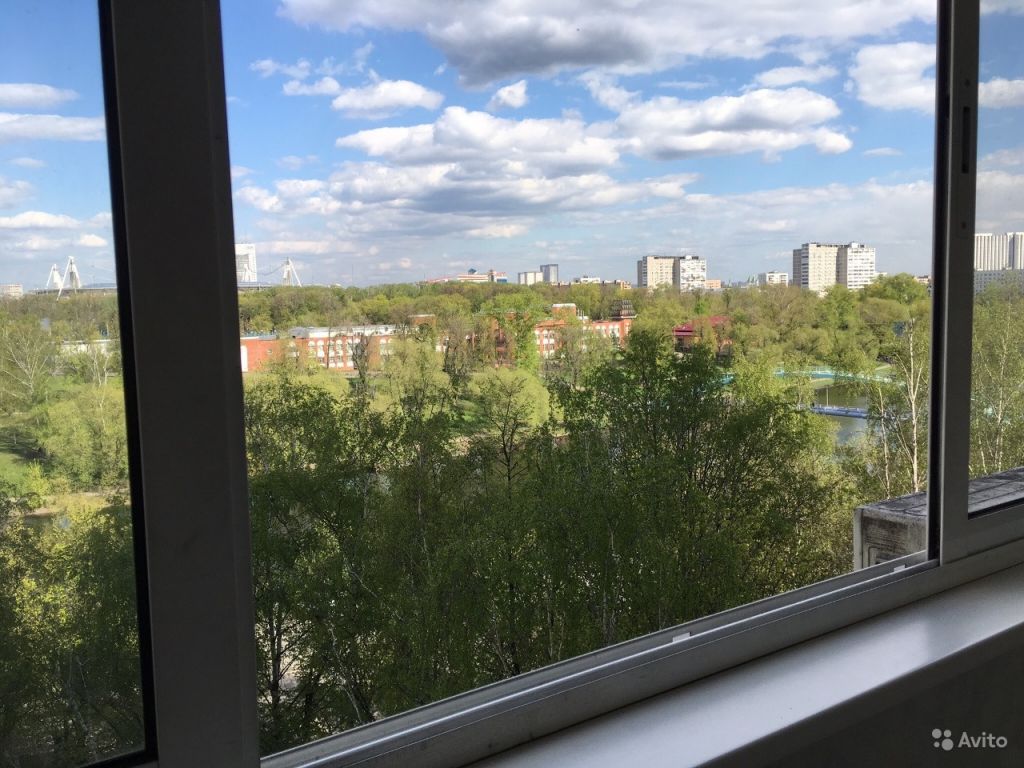Сдам квартиру 3-к квартира 85 м² на 8 этаже 14-этажного блочного дома в Москве. Фото 1