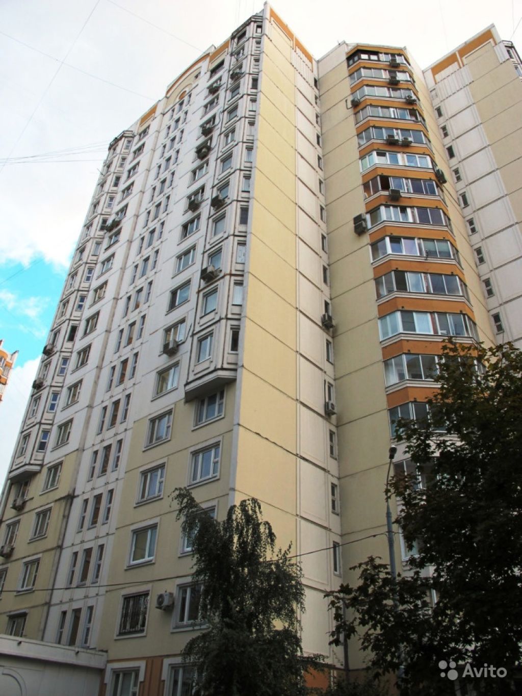 Сдам квартиру 3-к квартира 84 м² на 5 этаже 17-этажного панельного дома в Москве. Фото 1