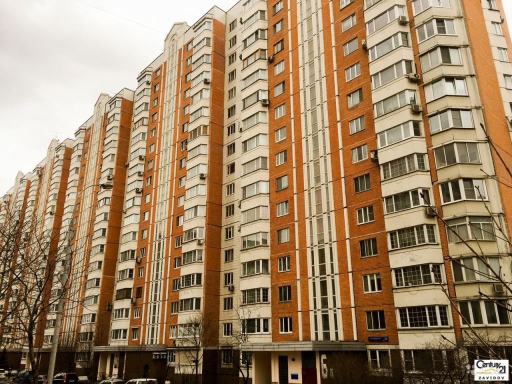 Сдам квартиру 4-к квартира 115 м² на 5 этаже 17-этажного кирпичного дома в Москве. Фото 1