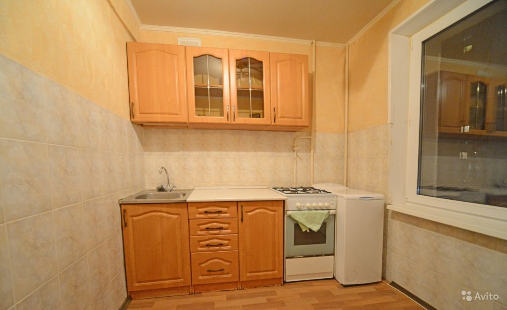 Сдам квартиру посуточно 3-к квартира 45 м² на 6 этаже 9-этажного кирпичного дома в Москве. Фото 1