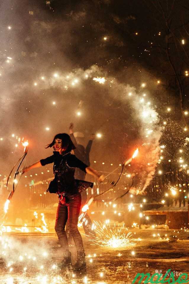 Огненное,световое,танцевальное,пиротехническое шоу в Санкт-Петербурге. Фото 5