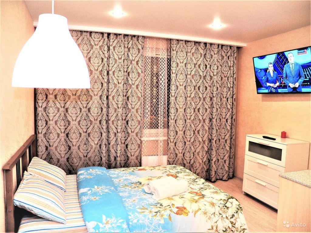 Сдам квартиру посуточно Студия 25 м² на 1 этаже 9-этажного монолитного дома в Москве. Фото 1