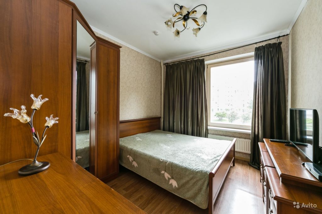 Сдам квартиру посуточно 2-к квартира 40 м² на 1 этаже 5-этажного кирпичного дома в Москве. Фото 1