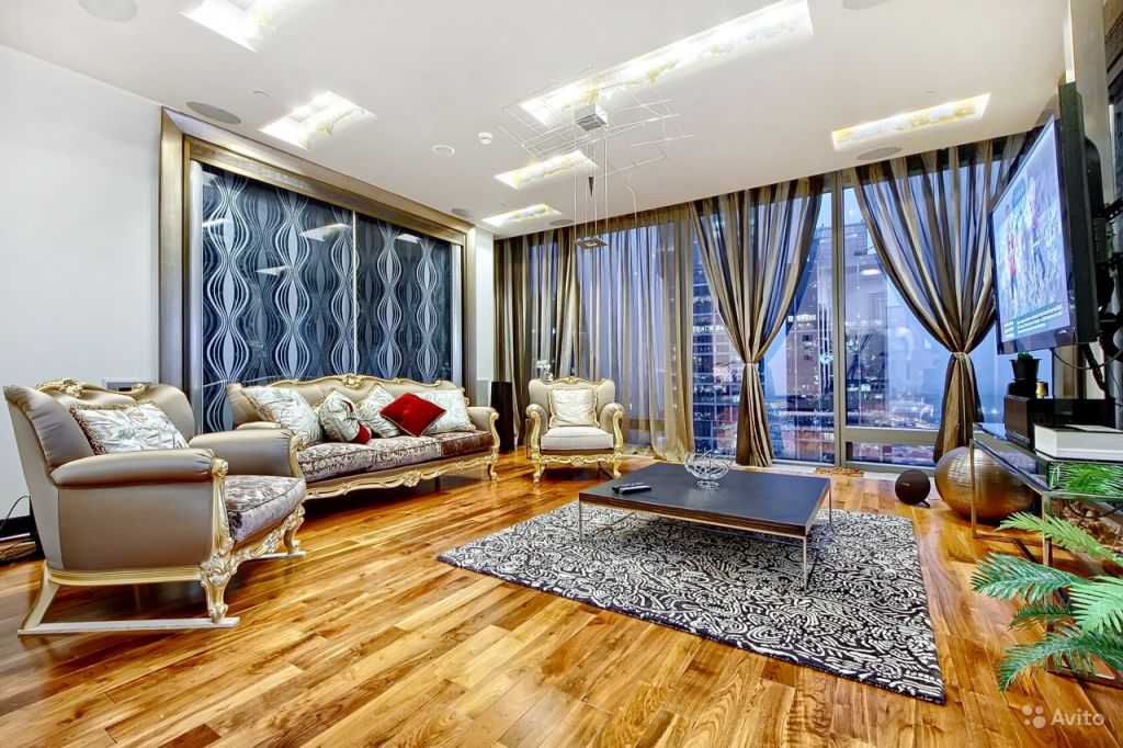 Сдам квартиру посуточно 3-к квартира 190 м² на 53 этаже 62-этажного монолитного дома в Москве. Фото 1