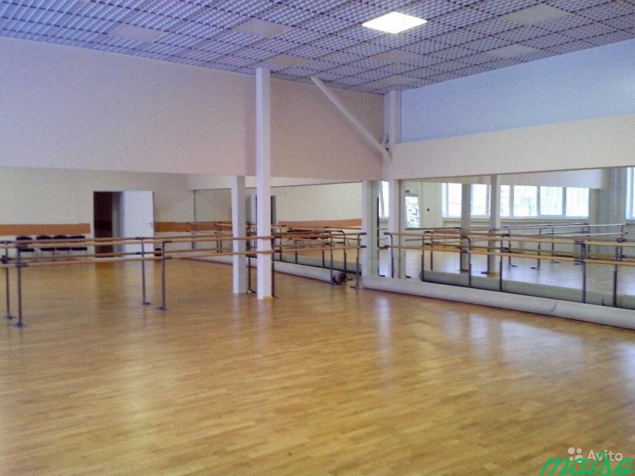 Зал для бальных танцев 80 кв.м в Санкт-Петербурге. Фото 1
