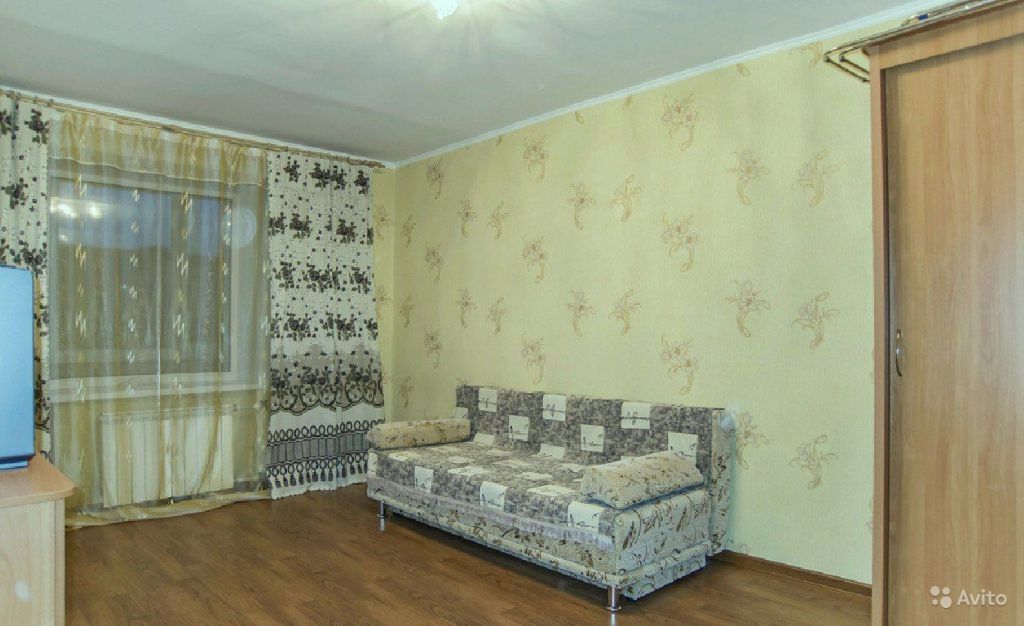 Сдам квартиру посуточно 1-к квартира 38 м² на 3 этаже 14-этажного панельного дома в Москве. Фото 1