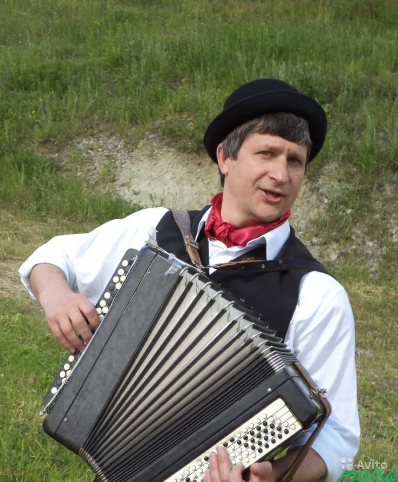 Баянист (гармонист) поющий на юбилей, свадьбу в Санкт-Петербурге. Фото 2