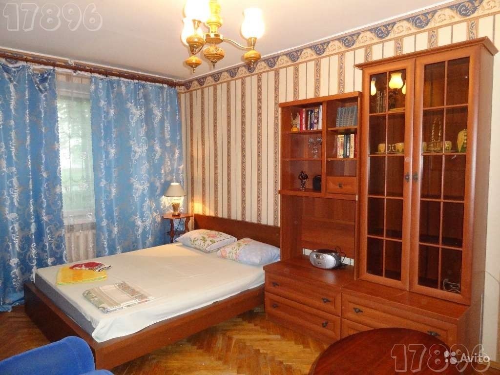 Сдам квартиру посуточно 1-к квартира 42 м² на 1 этаже 9-этажного панельного дома в Москве. Фото 1