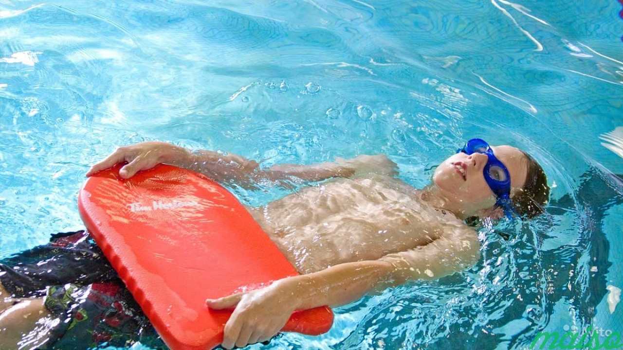 Обучение плаванию детей в бассейне в Санкт-Петербурге. Фото 2