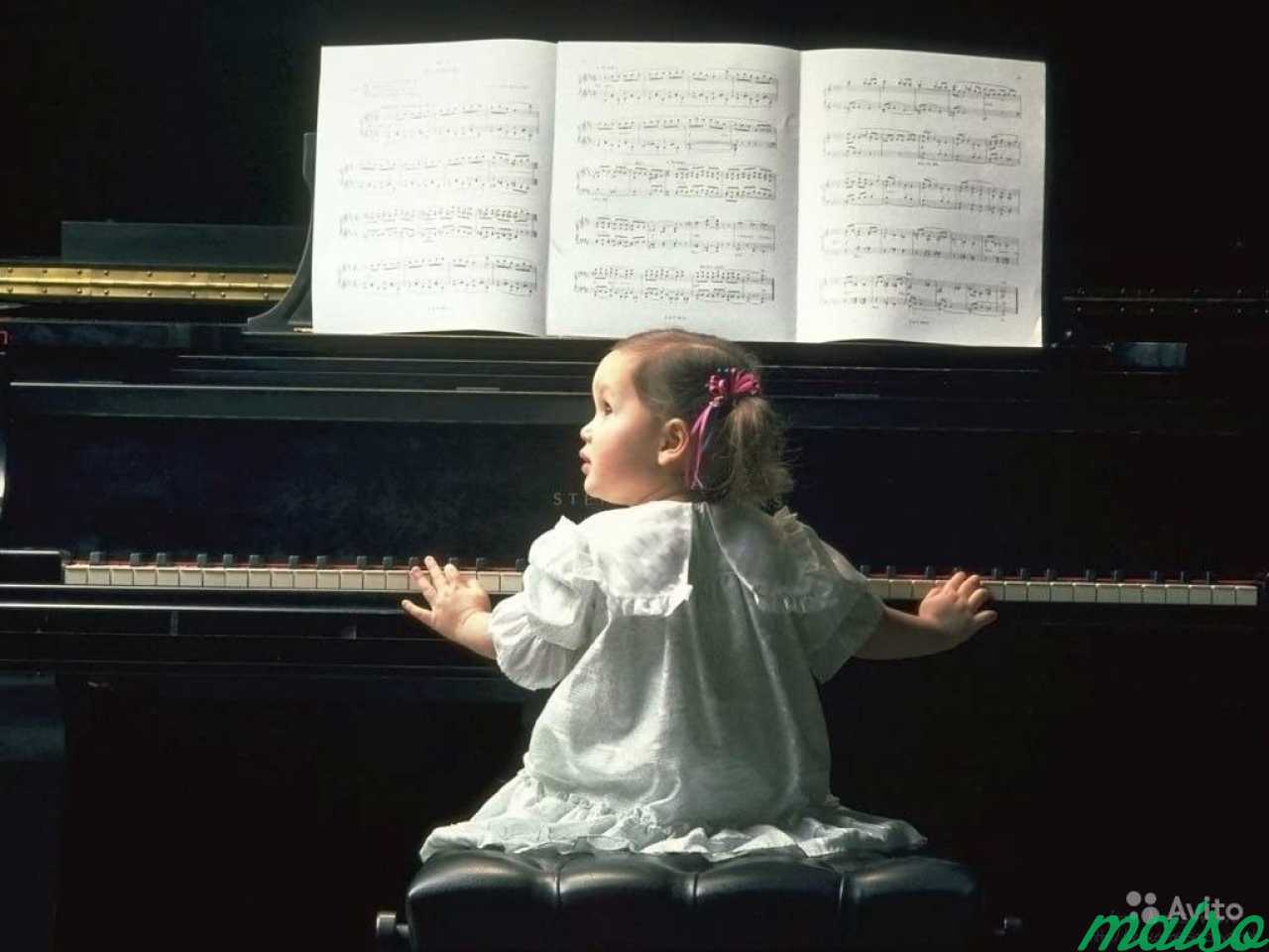Войдем в мир музыки. Музыкальные инструменты для детей. Фортепиано для детей. Ребенок за роялем. Музыкальная классика для детей.