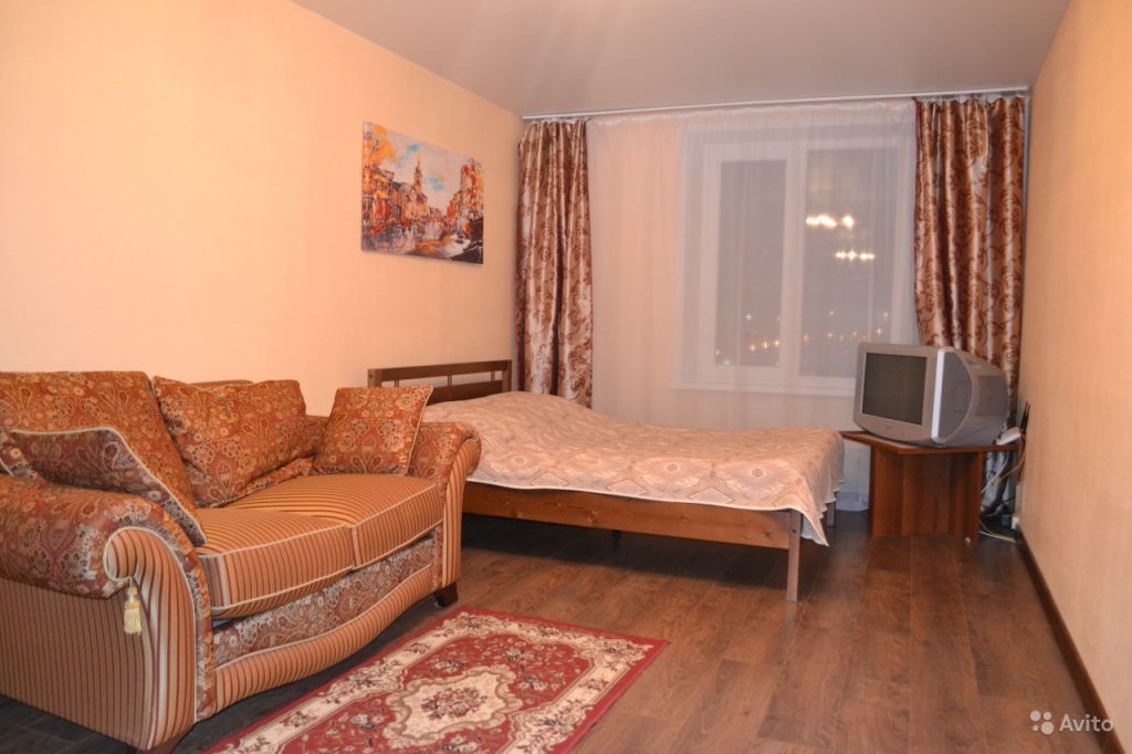 Сдам квартиру посуточно 2-к квартира 45 м² на 8 этаже 12-этажного панельного дома в Москве. Фото 1
