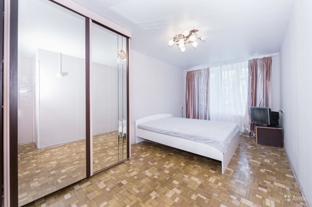 Сдам квартиру посуточно 2-к квартира 44 м² на 3 этаже 5-этажного кирпичного дома в Москве. Фото 1