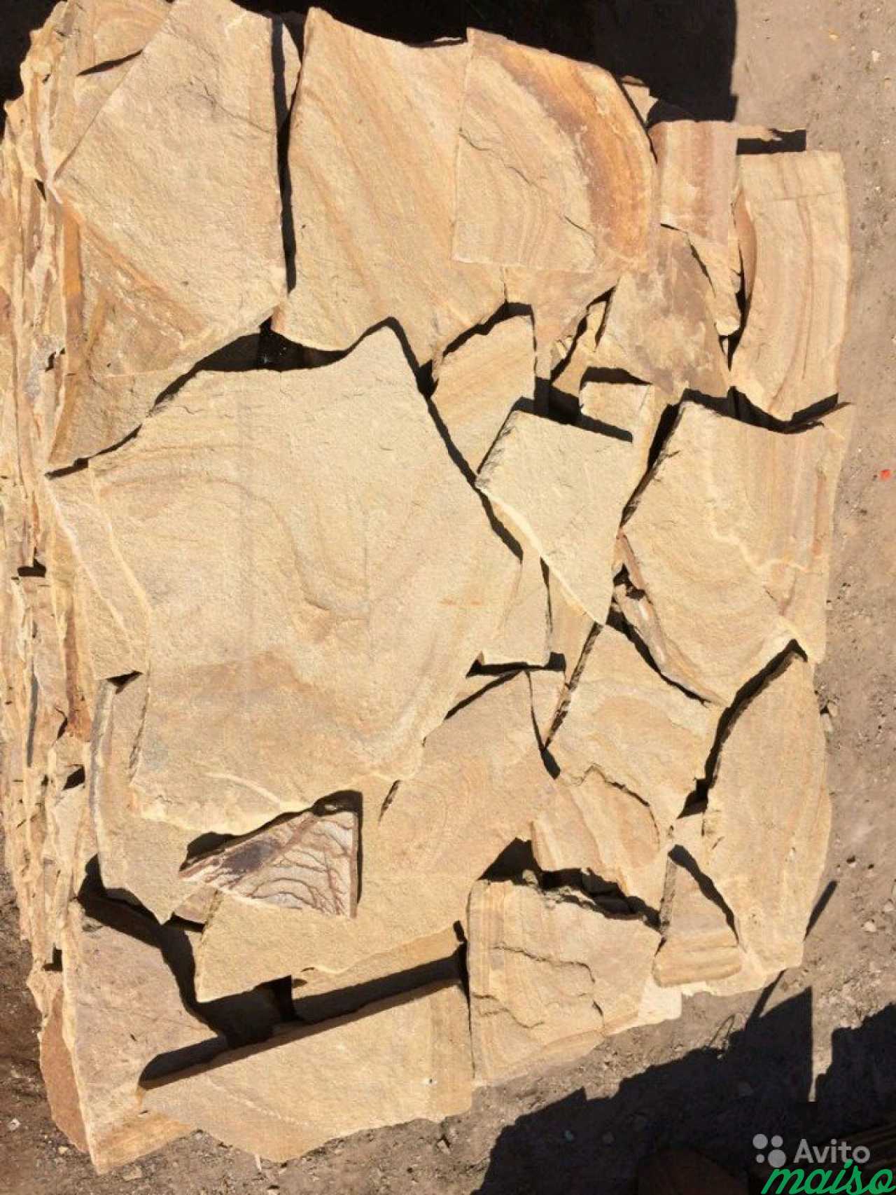Натуральный камень песчаник из карьера в Санкт-Петербурге. Фото 1