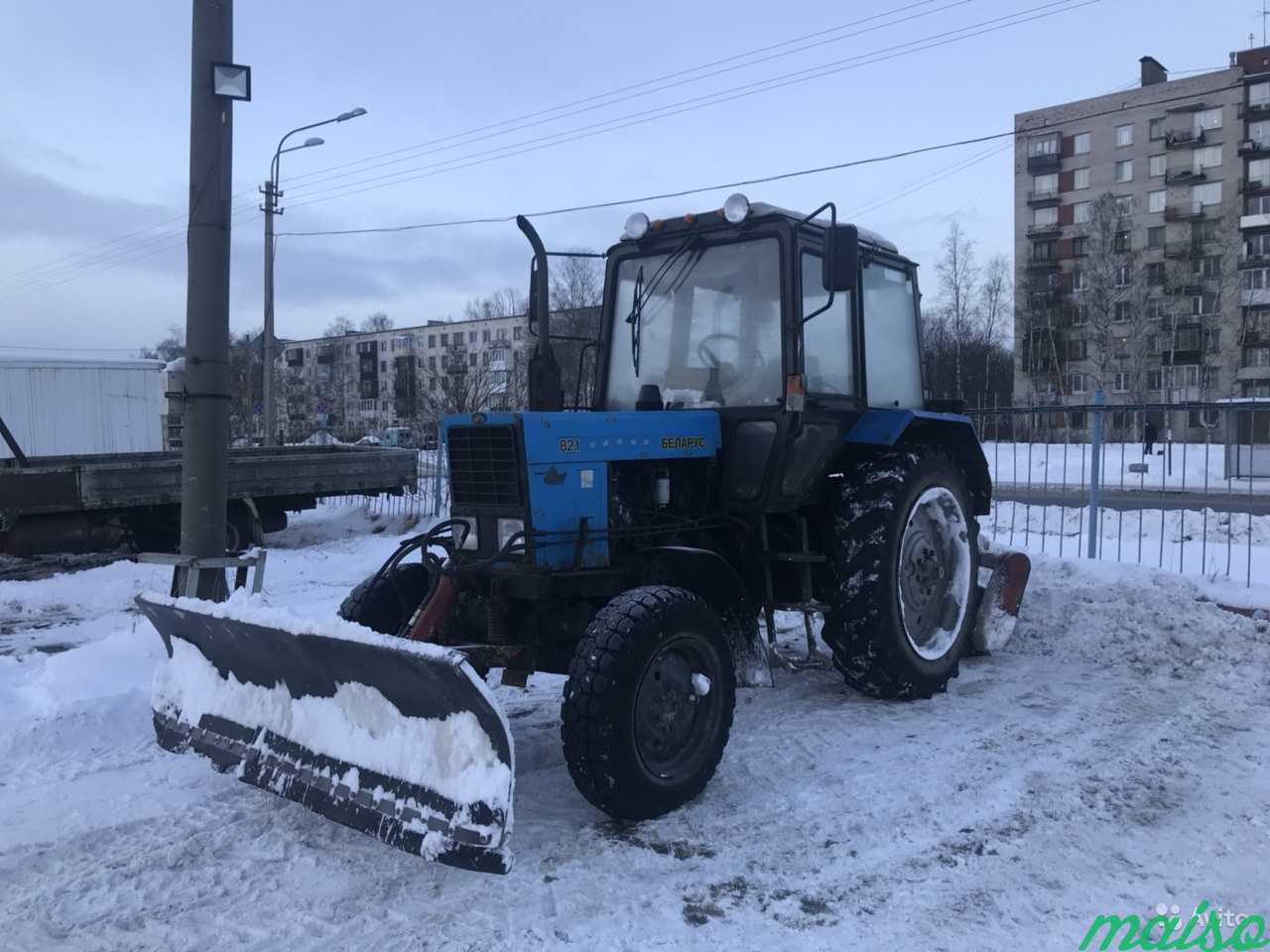 Аренда трактор мтз щетка отвал уборка снега в Санкт-Петербурге. Фото 1