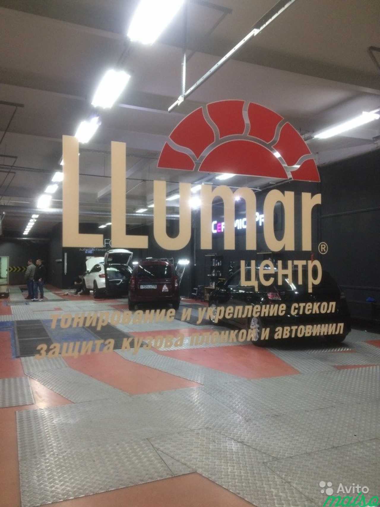 Фирменный центр тонирования LLumar в Санкт-Петербурге. Фото 1