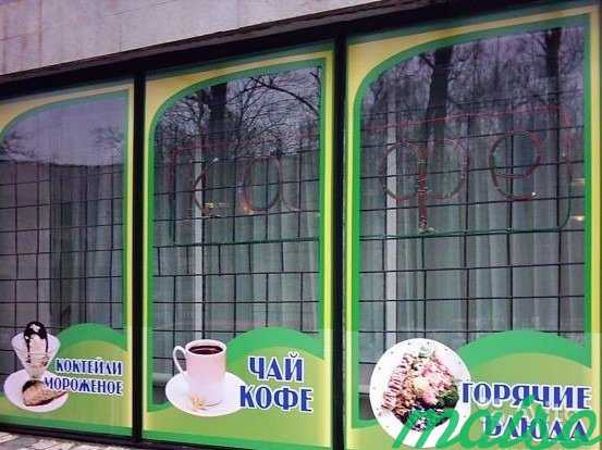 Оклейка витрин, реклама на автомобили в Санкт-Петербурге. Фото 1