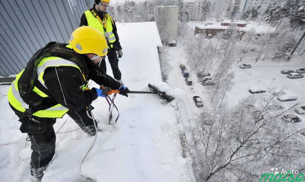 Сброс снега профессионалами в Санкт-Петербурге. Фото 3