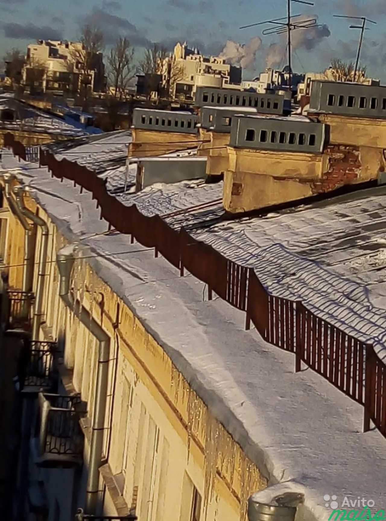 Очистка уборка крыш кровли от снега и наледи в Санкт-Петербурге. Фото 3