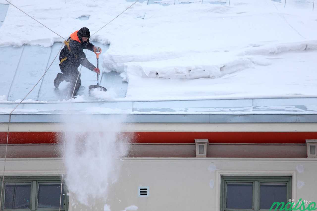 Очистка и уборка крыш от снега и наледи в Санкт-Петербурге. Фото 4