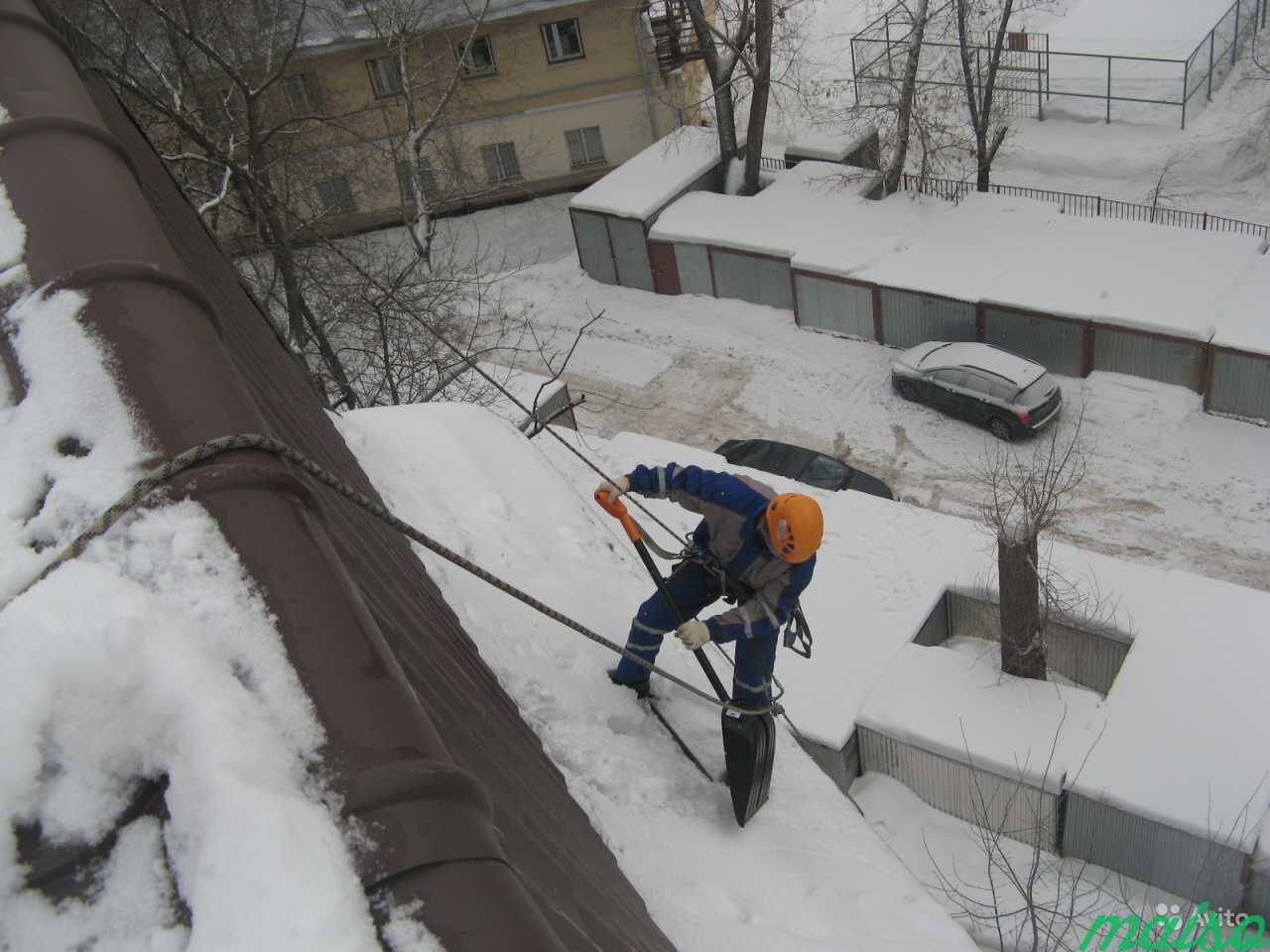 Очистка крыш от снега, наледей и сосулек в Санкт-Петербурге. Фото 5