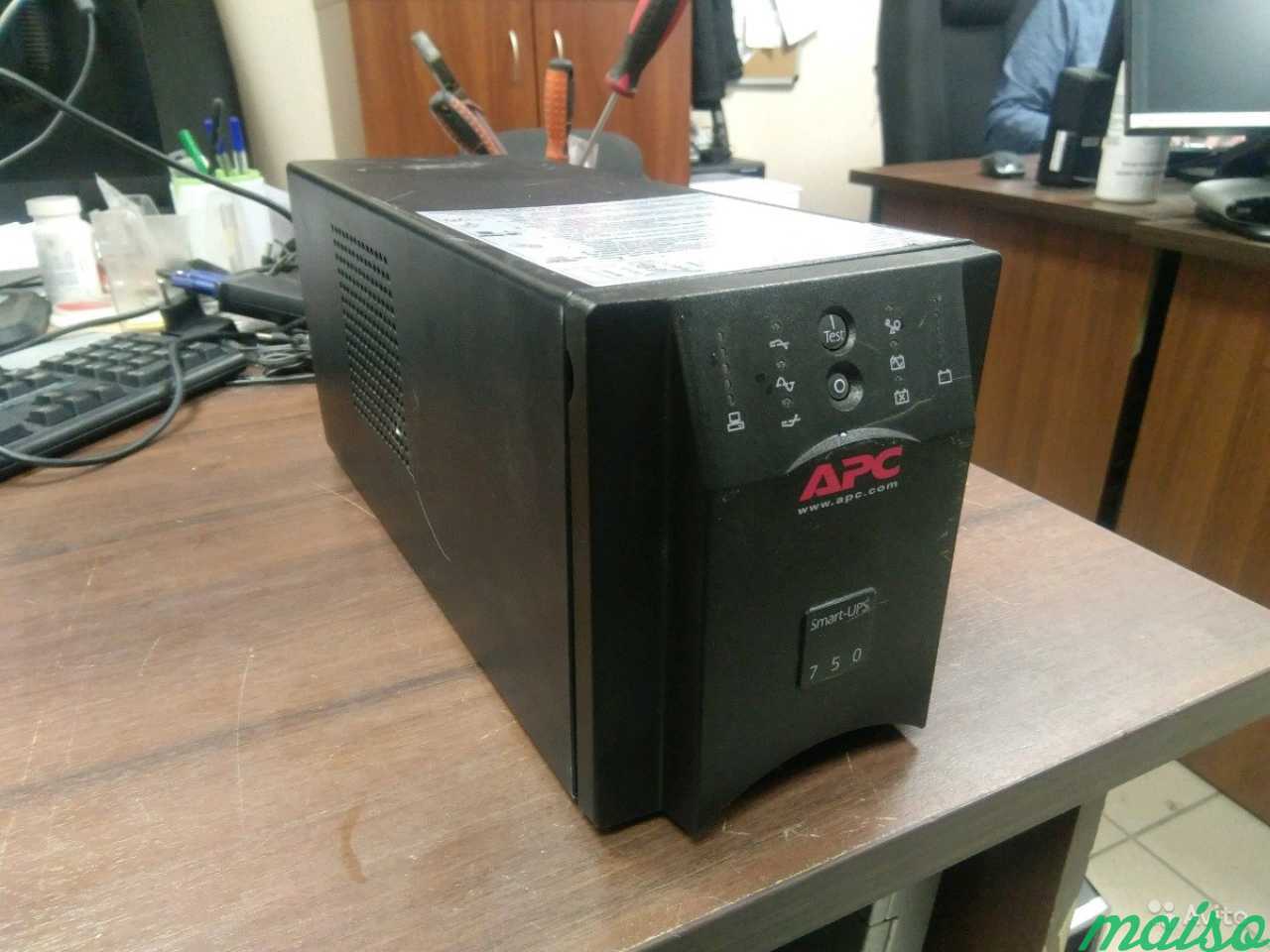 Ибп apc smart ups 750. APC Smart ups 750. АРС 750 Smart-ups. APC ups 750. APS 750 бесперебойник.