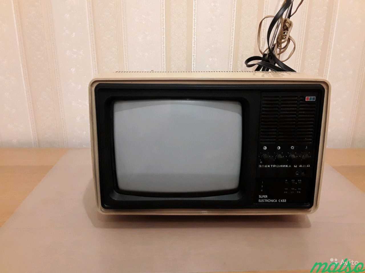 Телевизор цветной переносной Электроника Ц-431 Д 1 в Санкт-Петербурге. Фото 3