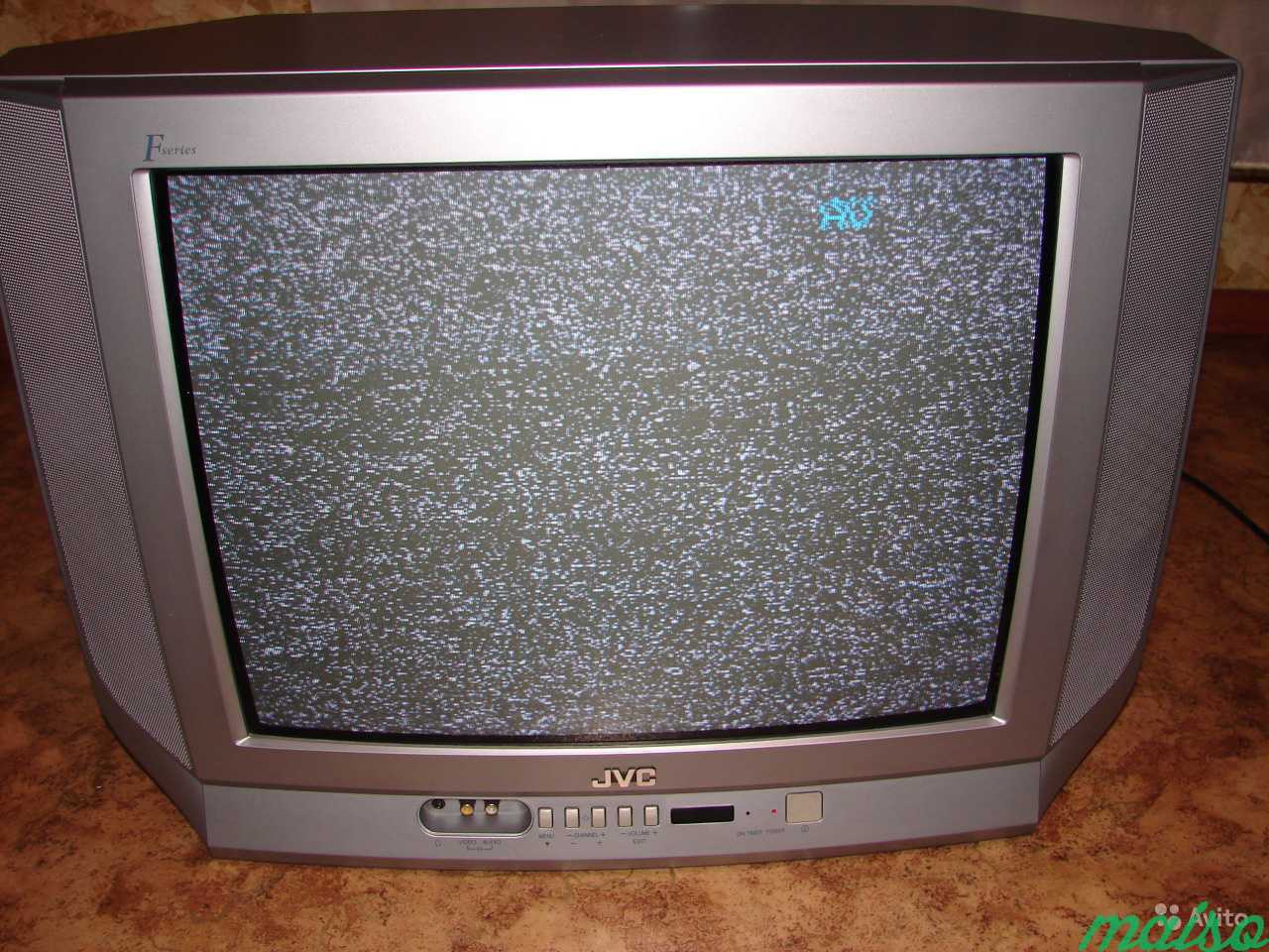 Телевизор JVC (54 см) в идеальном состоянии в Санкт-Петербурге. Фото 3