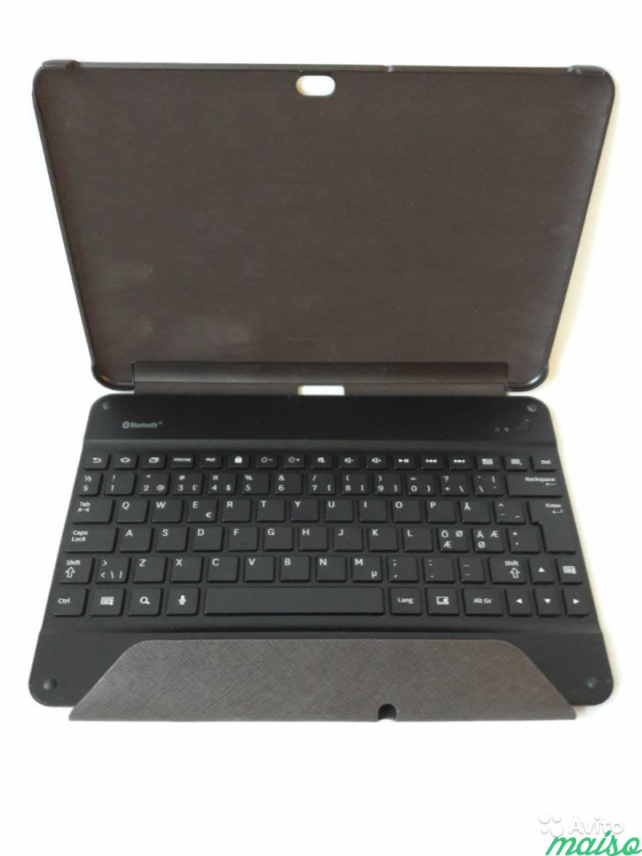 Чехол клавиатура SAMSUNG bkc-1B1 Galaxy Tab 10 в Санкт-Петербурге. Фото 1