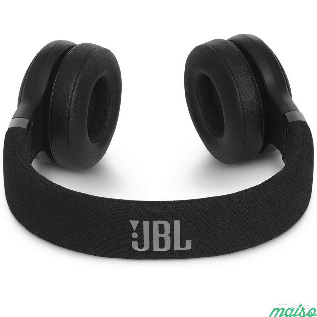 Фото наушников jbl