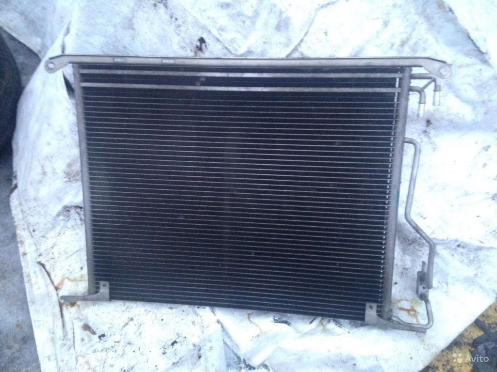 Радиатор кондиционера на Мерседес w220 w215 s55 в Москве. Фото 1