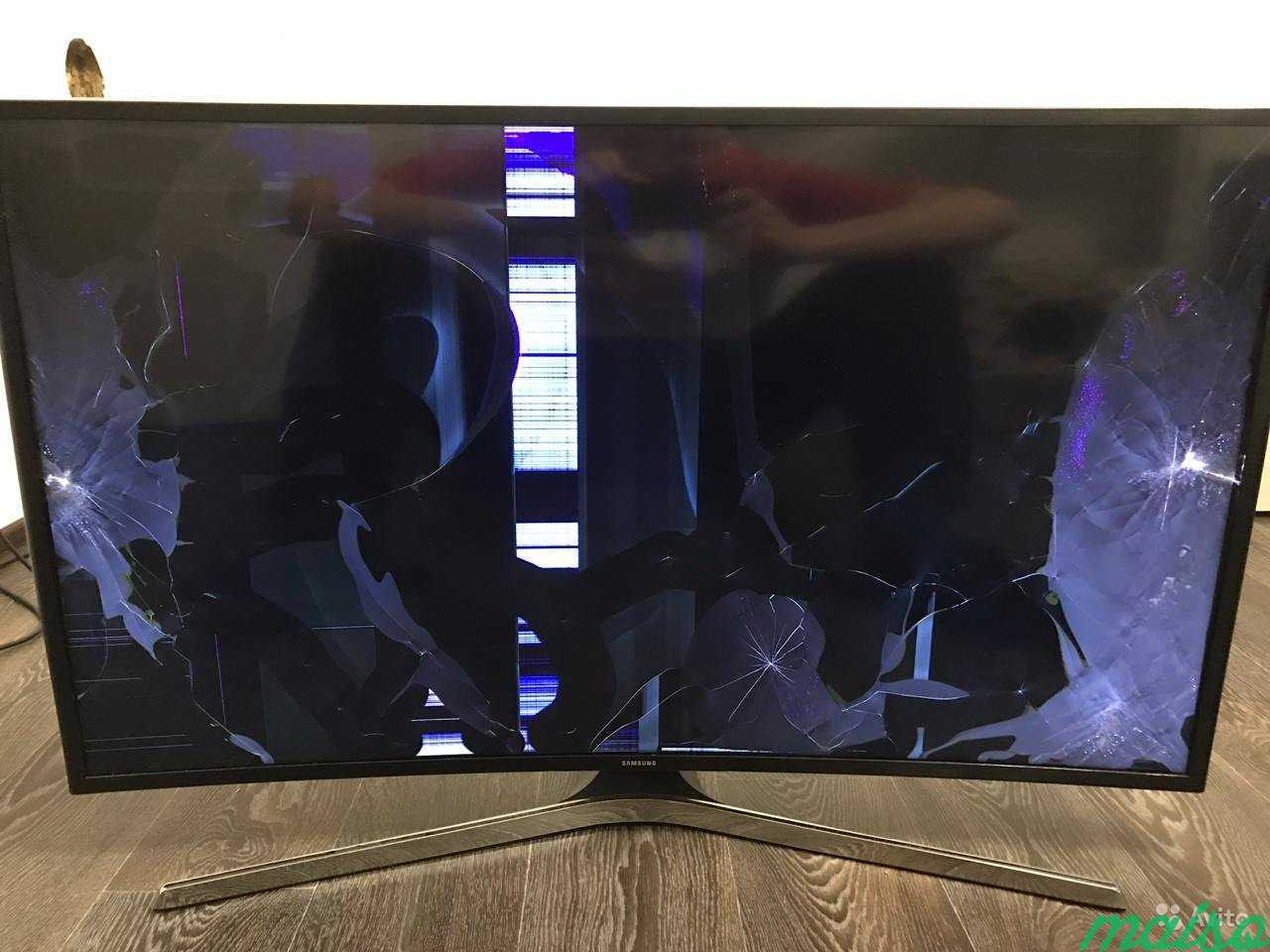 Разбитый телевизор lg. ЖК матрица на телевизор Samsung 49 дюймов. Разбитый телевизор самсунг 65 дюймов. Samsung ue40ku6300u матрица. Матрица на телевизор самсунг ue50j5500au.