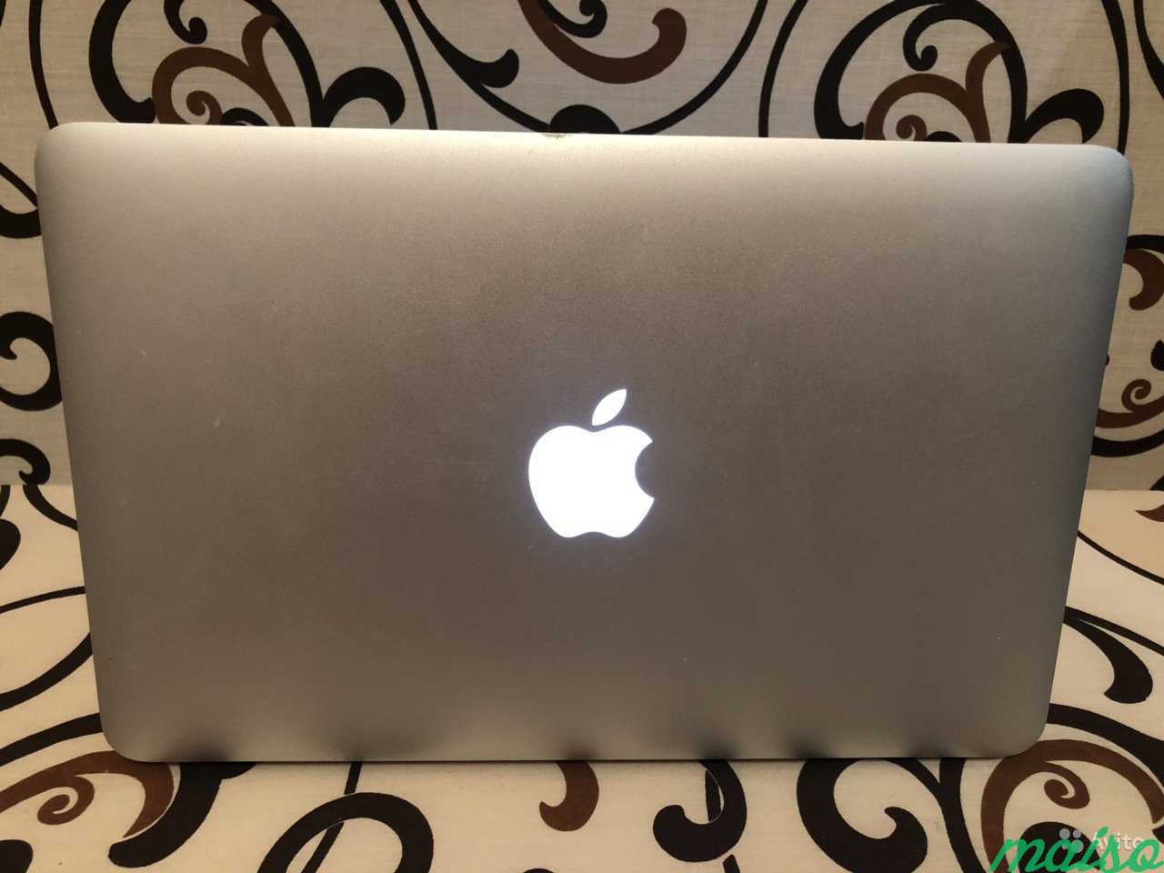 Macbook 11 2011