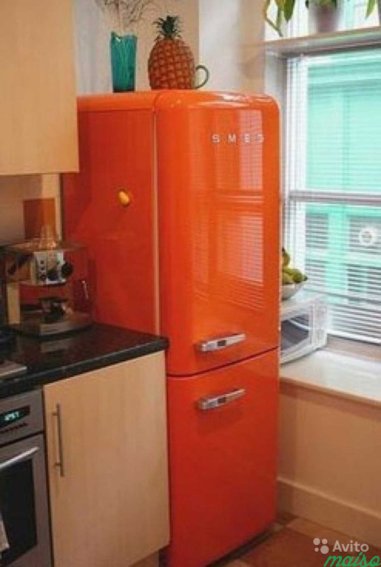 Холодильник Смег оранжевый