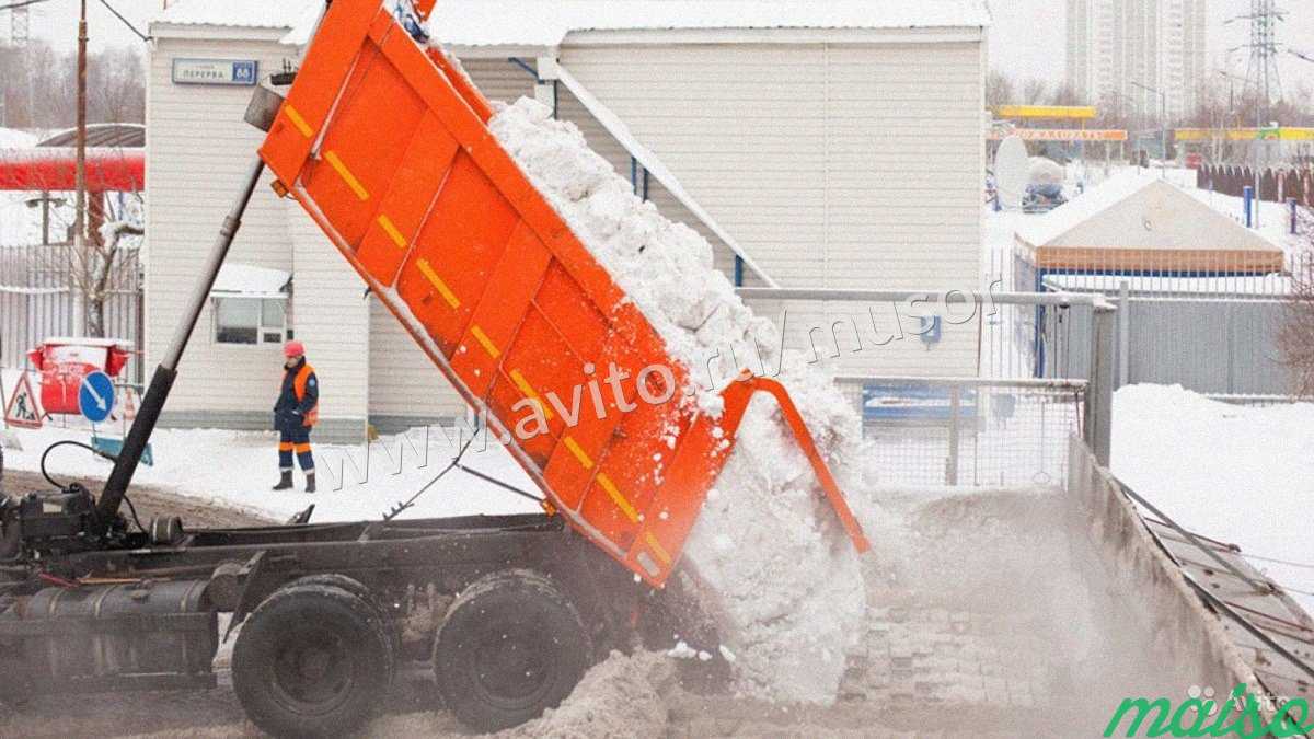 Уборка снега в Москве. Фото 1