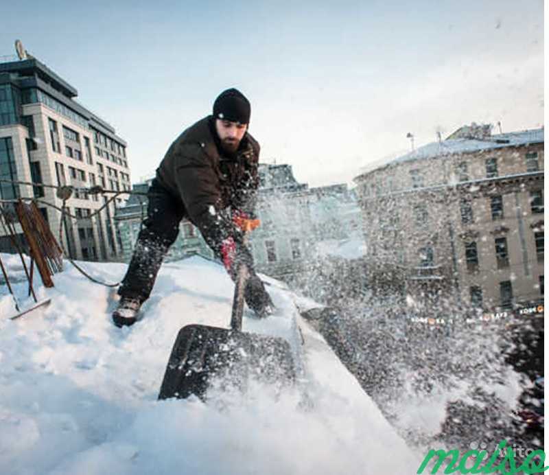 Уборка снега с крыш в Москве. Фото 2