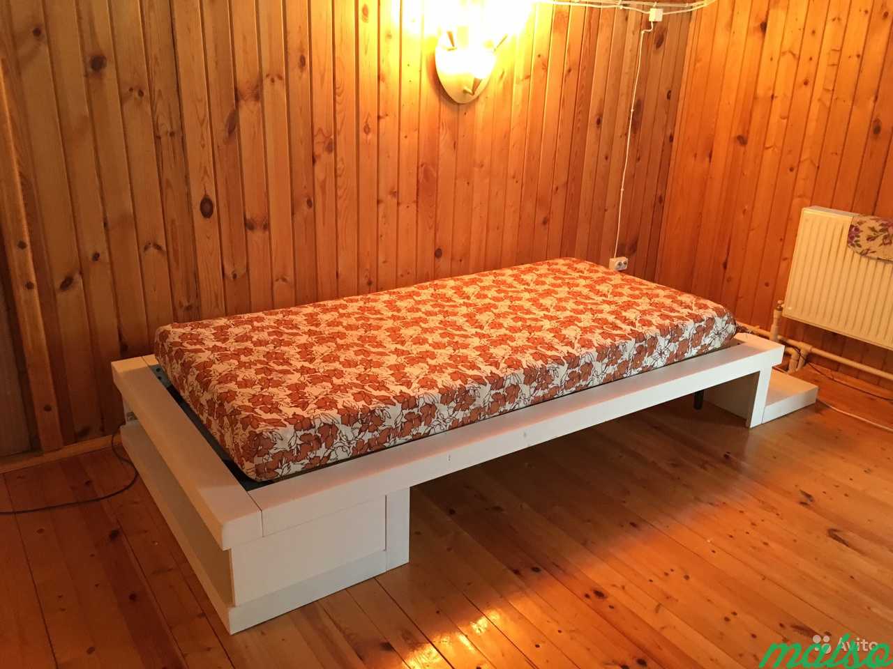 Односпальная кровать 90х200 в Москве. Фото 1