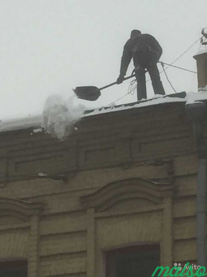 Очистка крыш от снега и наледи, уборка снега в Москве. Фото 3