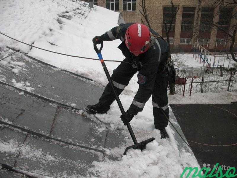 Уборка снега в Москве. Фото 1