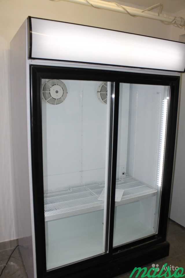 Двухдверный витринный холодильник для цветов в Москве. Фото 2