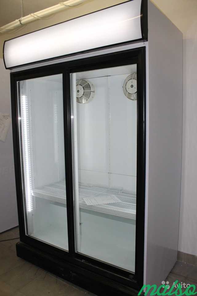 Двухдверный витринный холодильник для цветов в Москве. Фото 3