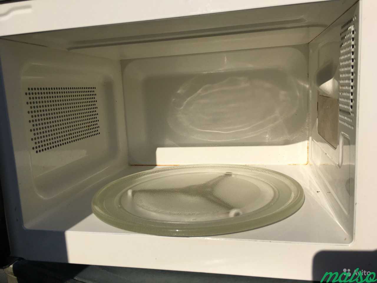микроволновая печь без тарелки поворотного стола