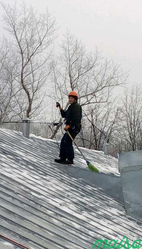 Очистка от снега и наледи крыши любой сложности в Москве. Фото 6